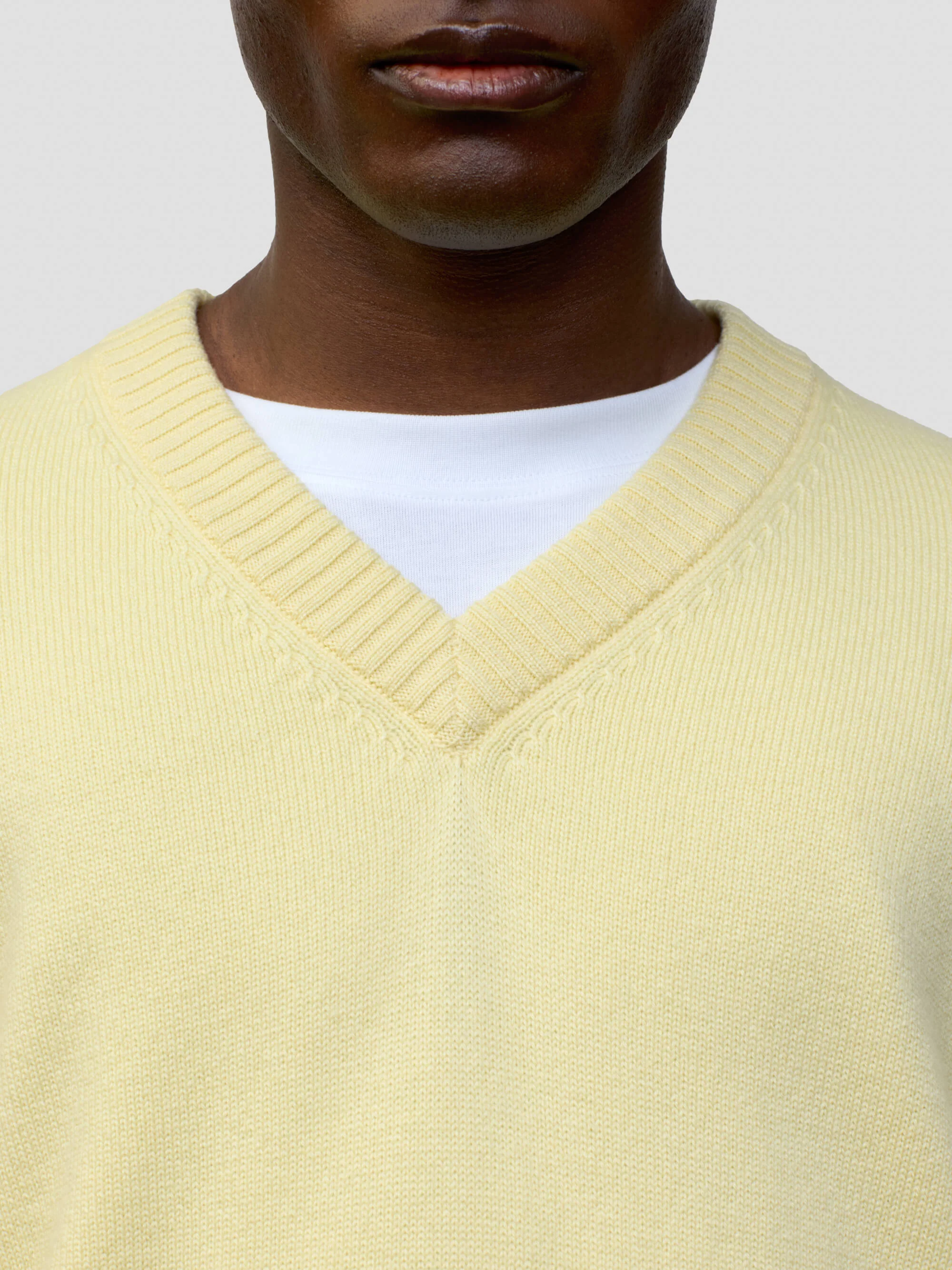 Colin V-Neck - Image 4