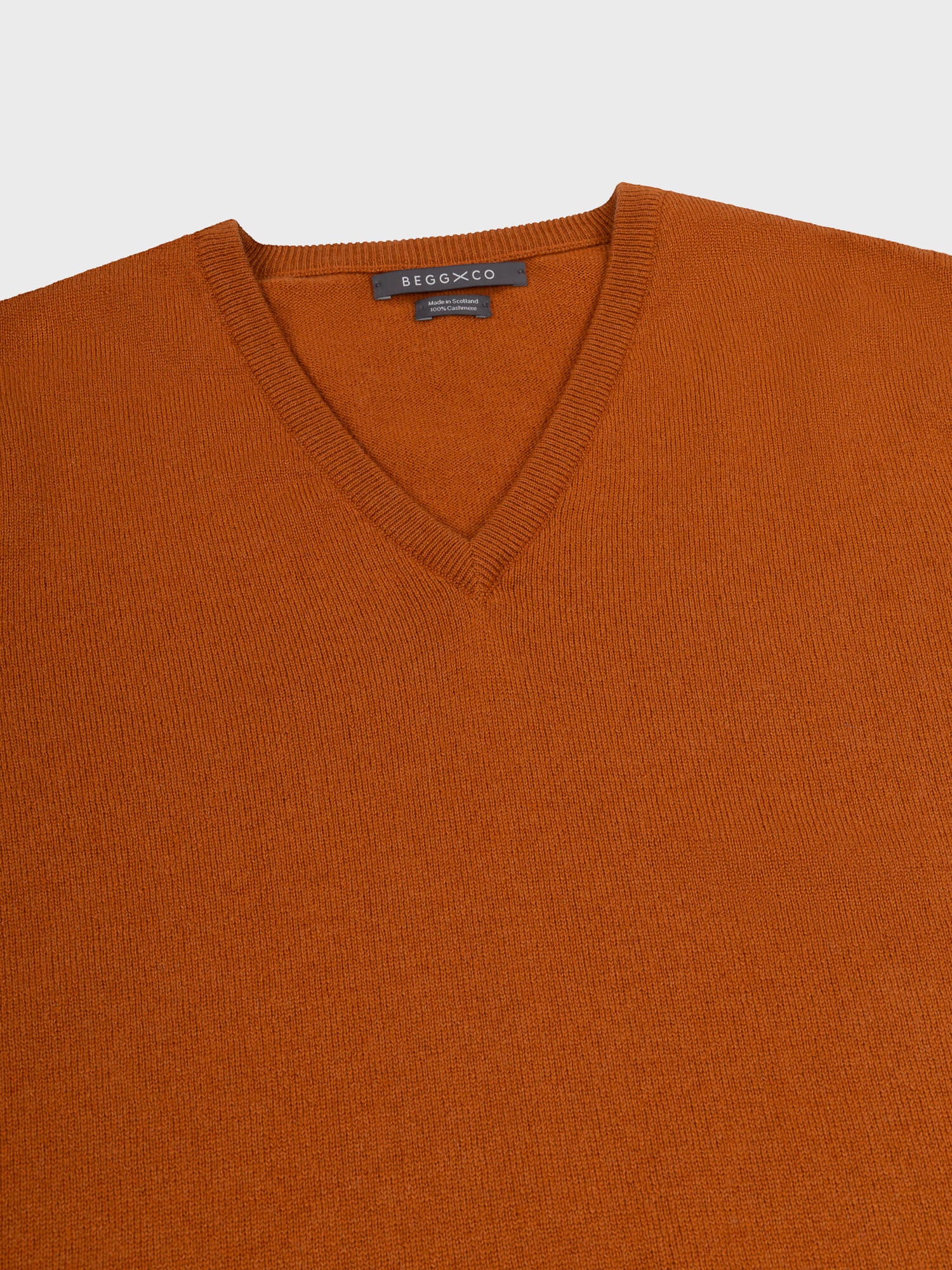 Heriot V-Neck - Image 6