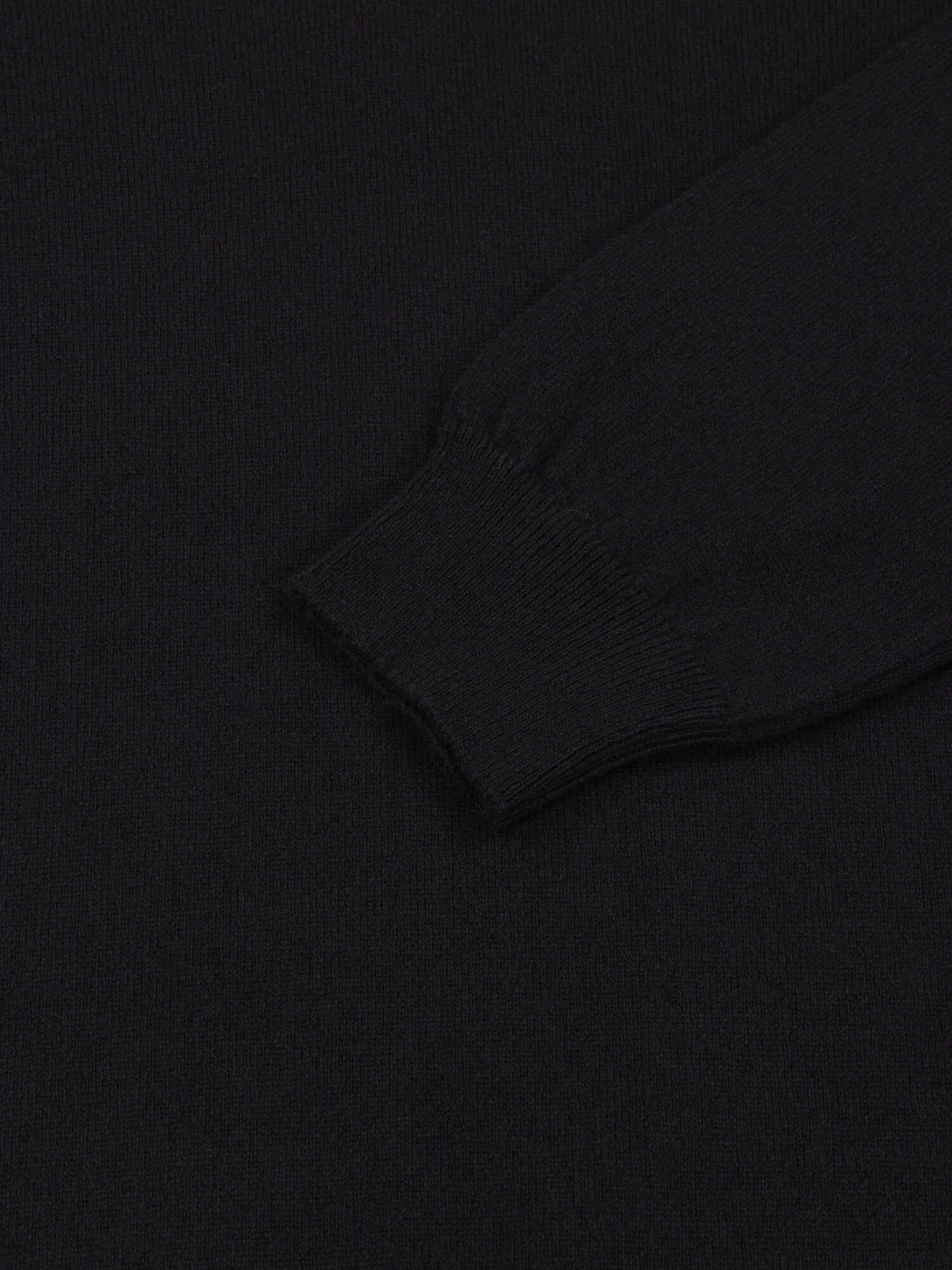 Heriot V-Neck - Image 3