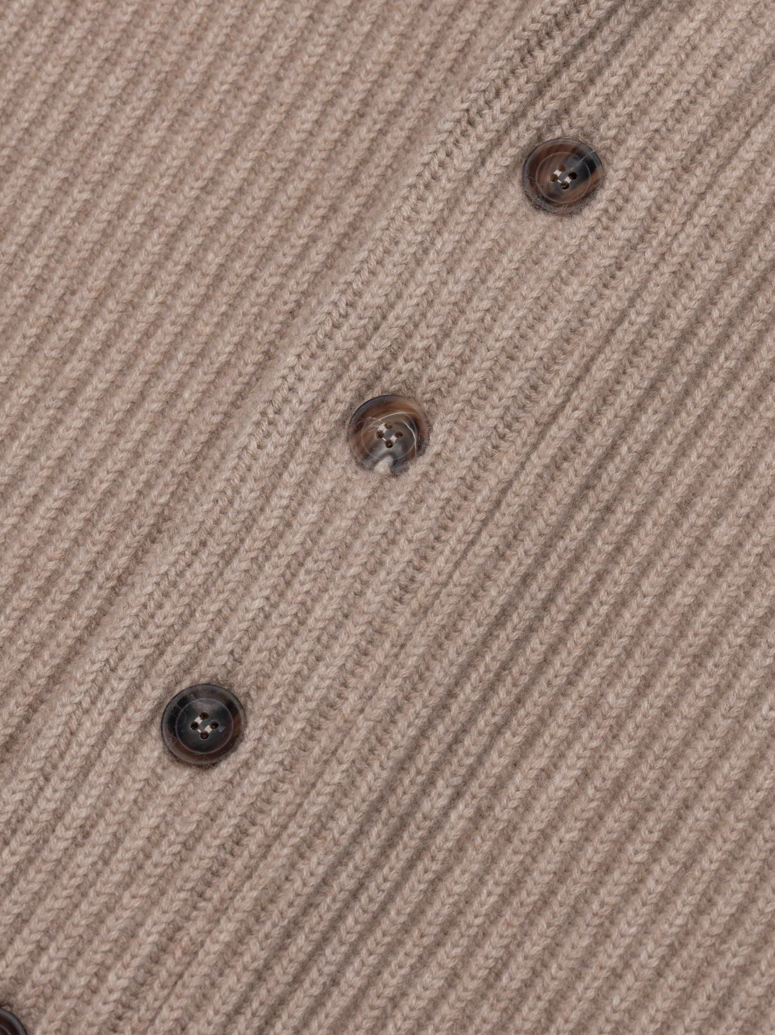 Yacht - Image 9